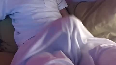 Snapshot of ovi47 chatting on October 5, 2025, 10:35 am ovi47 online show from October 5, 2025, 10:35 am