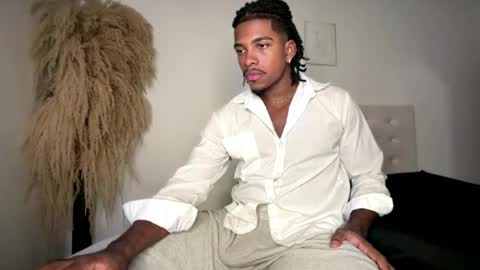 Owen online show from April 21, 2026, 1:42 am