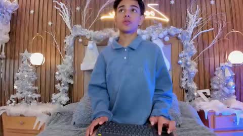 Owen Johnson online show from December 21, 2025, 12:23 pm