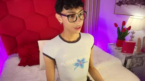 Owen online show from April 18, 2026, 3:10 am