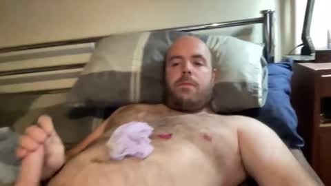 Snapshot of owenfn2 chatting on November 15, 2025, 7:27 am Owen2022 online show from November 15, 2025, 7:27 am