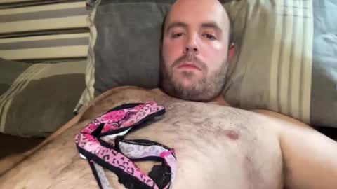 Snapshot of owenfn2 chatting on December 22, 2025, 6:16 pm Owen2022 online show from December 22, 2025, 6:16 pm