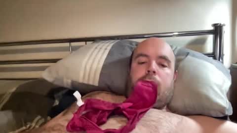 Snapshot of owenfn2 chatting on February 4, 2026, 6:52 am Owen2022 online show from February 4, 2026, 6:52 am