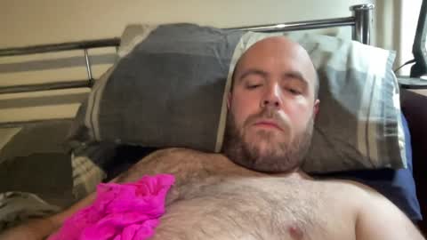 Snapshot of owenfn2 chatting on April 3, 2026, 5:49 am Owen2022 online show from April 3, 2026, 5:49 am