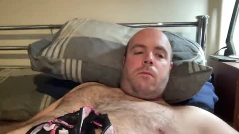 Snapshot of owenfn2 chatting on April 6, 2026, 6:14 am Owen2022 online show from April 6, 2026, 6:14 am