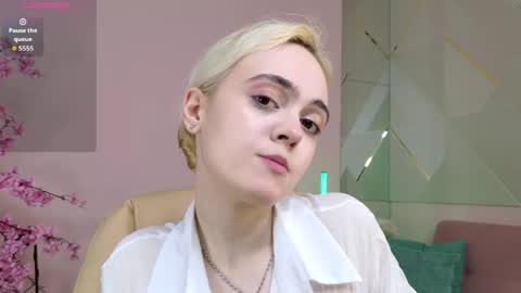 Oxcy online show from March 29, 2026, 5:29 am