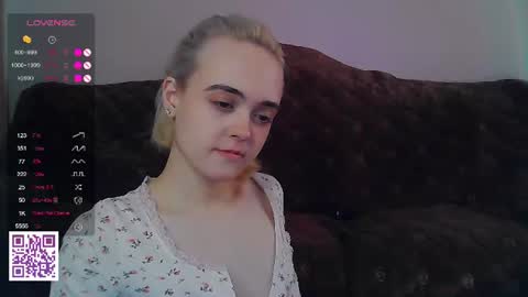 Snapshot of oxcysecret chatting on June 18, 2026, 9:14 am Oxcy online show from June 18, 2026, 9:14 am