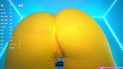 Snapshot of oxlemon chatting on February 16, 2025, 11:48 pm oxlemon online show from February 16, 2025, 11:48 pm