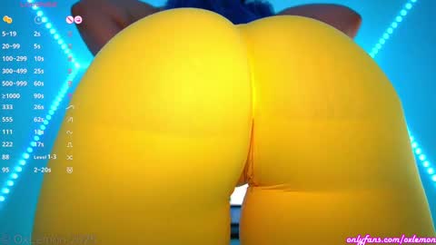 Snapshot of oxlemon chatting on February 17, 2025, 5:58 am oxlemon online show from February 17, 2025, 5:58 am