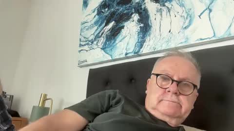 Snapshot of ozhairybearxxxx chatting on February 19, 2026, 12:50 am ozhairybearxxxx online show from February 19, 2026, 12:50 am