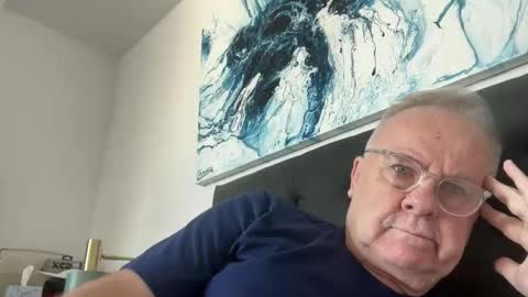 Snapshot of ozhairybearxxxx chatting on May 27, 2026, 2:19 am ozhairybearxxxx online show from May 27, 2026, 2:19 am