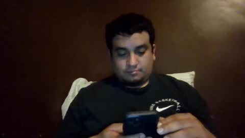 ozlo online show from November 13, 2025, 8:52 pm