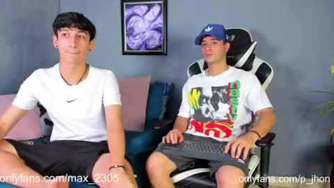 Snapshot of p_jhon chatting on June 16, 2026, 4:04 am P online show from June 16, 2026, 4:04 am