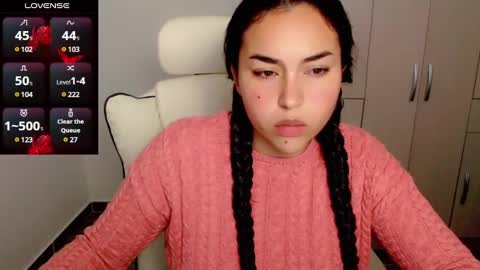 Snapshot of p_o_l_e_t_t chatting on March 7, 2025, 1:42 am Jane online show from March 7, 2025, 1:42 am