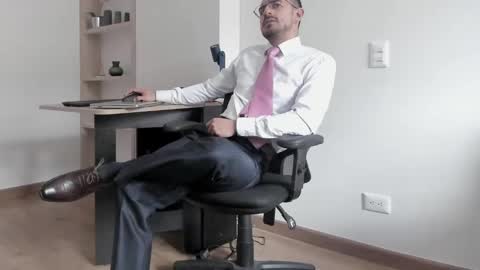 Snapshot of pablo_rincon95 chatting on January 28, 2025, 5:56 pm pablo rincon95 online show from January 28, 2025, 5:56 pm