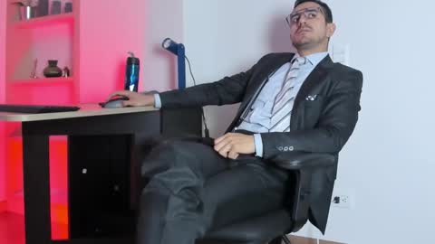 Snapshot of pablo_rincon95 chatting on February 13, 2025, 2:42 pm pablo rincon95 online show from February 13, 2025, 2:42 pm