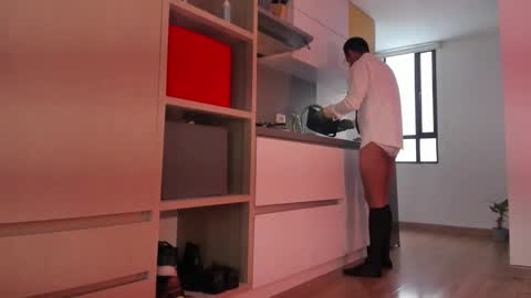 Snapshot of pablo_rincon95 chatting on February 14, 2025, 2:12 pm pablo rincon95 online show from February 14, 2025, 2:12 pm