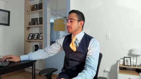 pablo rincon95 online show from May 23, 2026, 2:43 pm