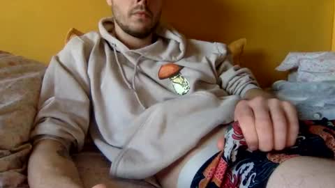 Snapshot of paintdude424 chatting on December 16, 2024, 8:26 pm paintdude424 online show from December 16, 2024, 8:26 pm