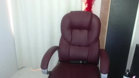 Snapshot of paiper_halliwey chatting on April 29, 2026, 6:25 pm paiper online show from April 29, 2026, 6:25 pm
