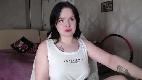 Lizzi  Igor online show from July 23, 2026, 4:27 pm