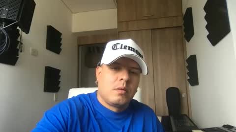 paisaexotico online show from October 28, 2025, 7:38 pm