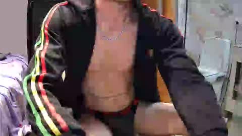 Snapshot of pajarito358 chatting on March 8, 2026, 9:24 am Pajarito lindo online show from March 8, 2026, 9:24 am