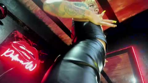 Snapshot of palomawells chatting on December 4, 2024, 10:19 pm Paloma online show from December 4, 2024, 10:19 pm