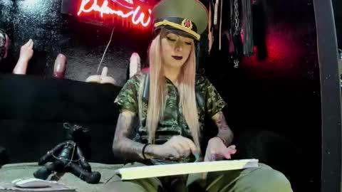 Snapshot of palomawells chatting on October 24, 2025, 9:22 pm Paloma online show from October 24, 2025, 9:22 pm