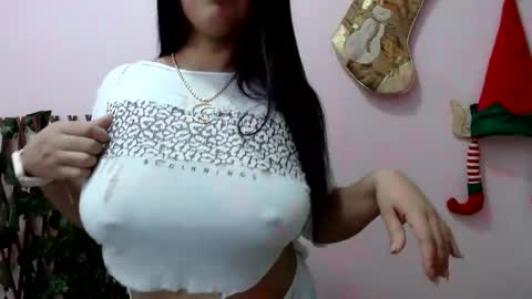 Snapshot of pamela_claus chatting on December 15, 2024, 6:15 pm Pamela Claus online show from December 15, 2024, 6:15 pm