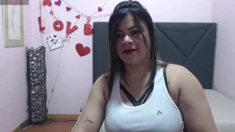 pamela_echeverria online show from April 15, 2026, 11:17 am
