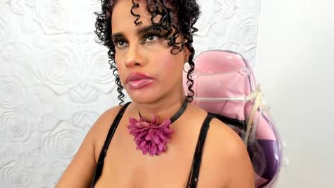 Snapshot of pamela_guzmaan_ chatting on January 15, 2025, 7:55 pm PAMELA online show from January 15, 2025, 7:55 pm