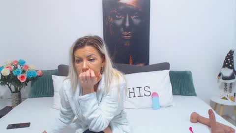 Snapshot of pamela_issy chatting on February 2, 2025, 1:08 pm PAMEL ISSY online show from February 2, 2025, 1:08 pm