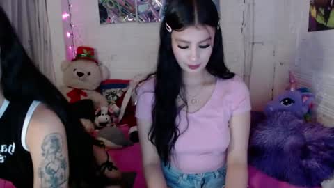 Snapshot of pamelaa_reyess chatting on November 28, 2025, 7:33 am Pamela Reyess online show from November 28, 2025, 7:33 am