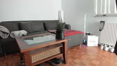 pampersandspanking online show from November 13, 2025, 10:36 am