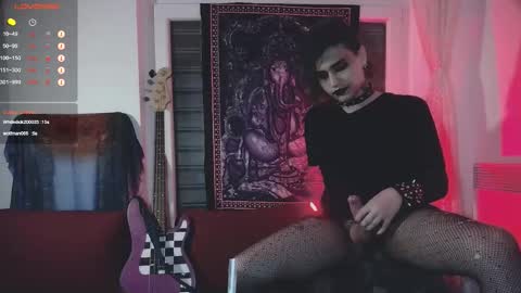 In bio online show from October 8, 2025, 11:13 pm