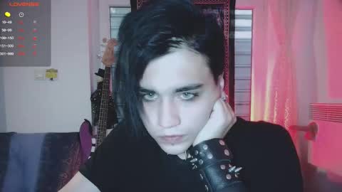 In bio online show from October 18, 2025, 1:56 pm