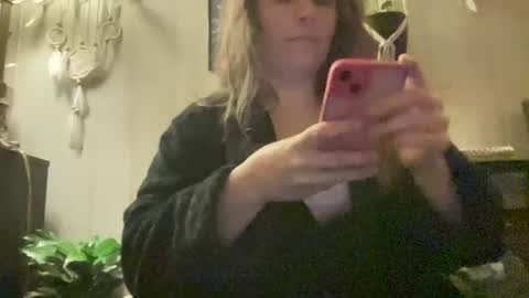 Snapshot of pantiesofthefae chatting on February 27, 2026, 11:10 am Pantiesofthefae online show from February 27, 2026, 11:10 am