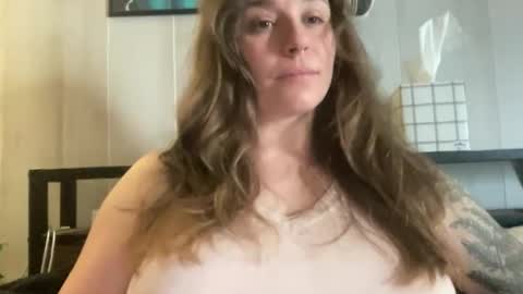 Snapshot of pantiesofthefae chatting on March 14, 2026, 1:38 pm Pantiesofthefae online show from March 14, 2026, 1:38 pm