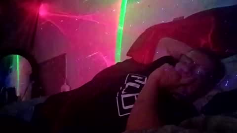 a online show from November 2, 2025, 3:31 am