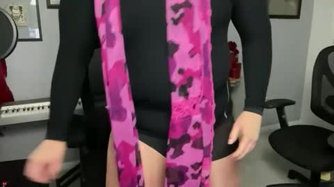 PantyhoseKing online show from December 1, 2025, 9:03 am