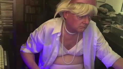 Snapshot of pantyvloletlace chatting on February 8, 2026, 10:57 pm Pantyvioletlace online show from February 8, 2026, 10:57 pm