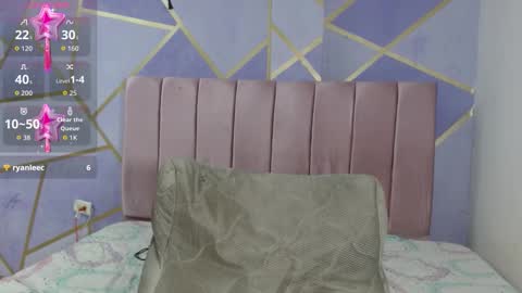 Paola Stone online show from January 10, 2026, 1:18 am