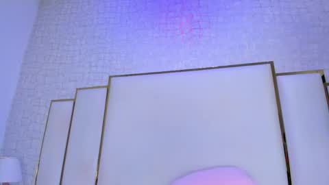 Paola  online show from April 13, 2026, 9:37 am