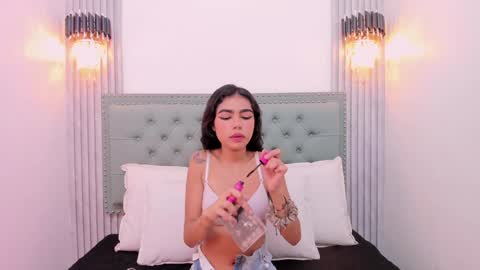    online show from February 6, 2025, 11:54 am