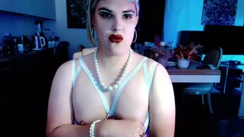 Sarina Williams online show from July 21, 2026, 7:11 am
