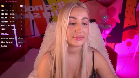 Snapshot of paolamola chatting on February 20, 2026, 2:50 pm Lia online show from February 20, 2026, 2:50 pm