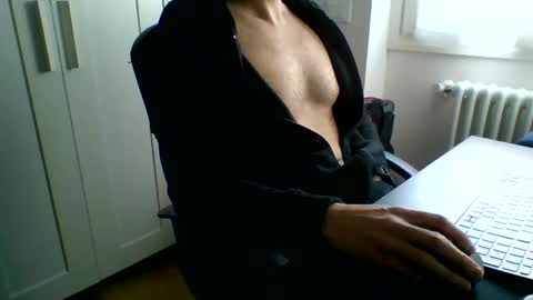 Snapshot of paolinobellino chatting on March 23, 2026, 4:00 pm paolinobellino online show from March 23, 2026, 4:00 pm