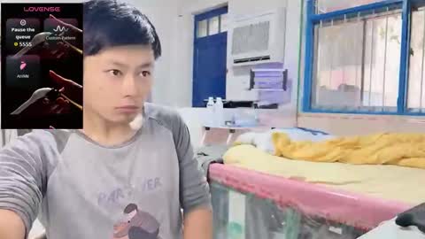 paopaotang61 online show from October 4, 2025, 7:39 am