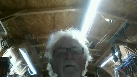 Snapshot of papajb70 chatting on December 21, 2025, 2:51 am papajb70 online show from December 21, 2025, 2:51 am